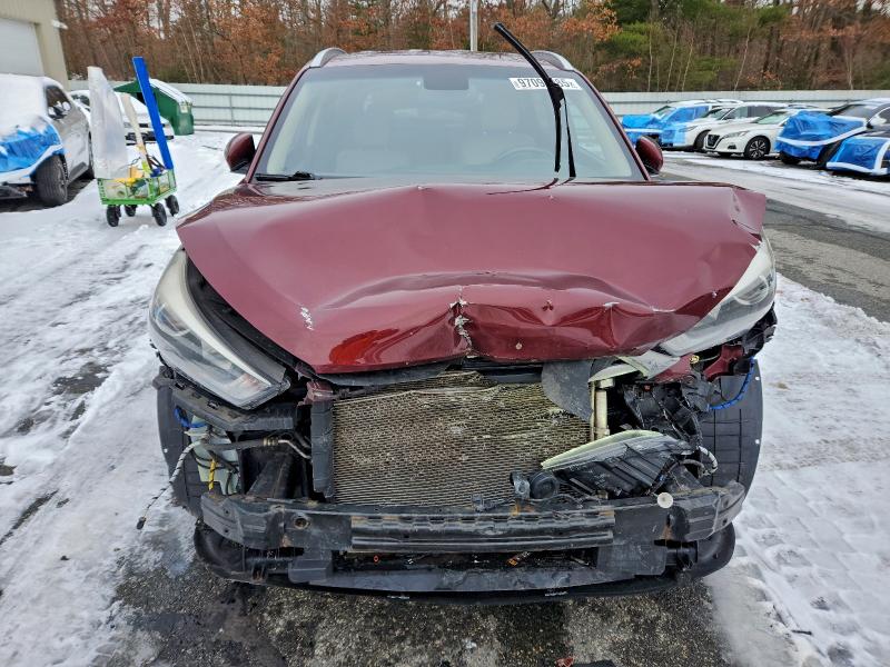 Фото 5 - HYUNDAI TUCSON