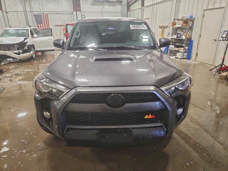 Фото 5 - TOYOTA 4RUNNER