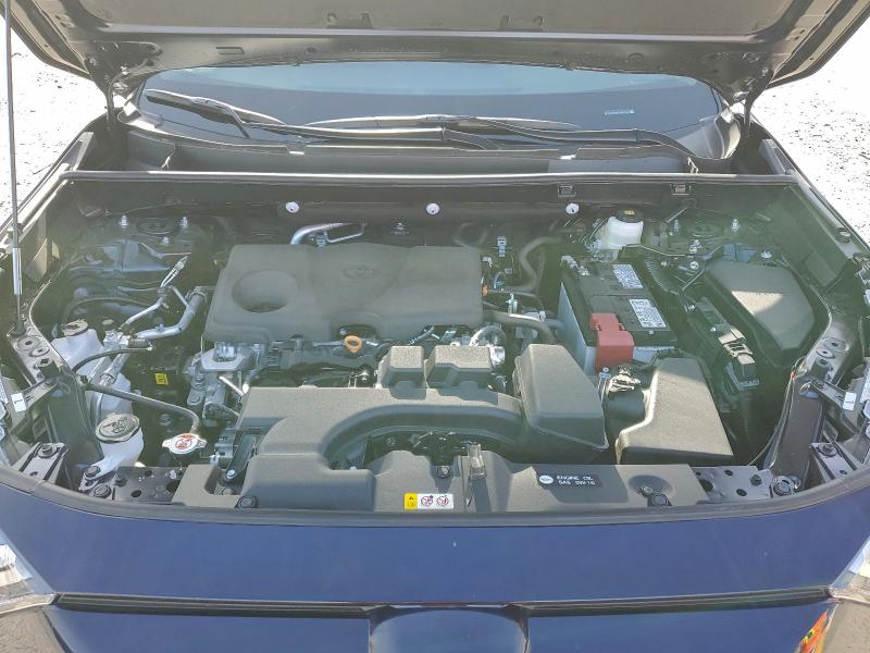 Фото 12 - TOYOTA RAV4