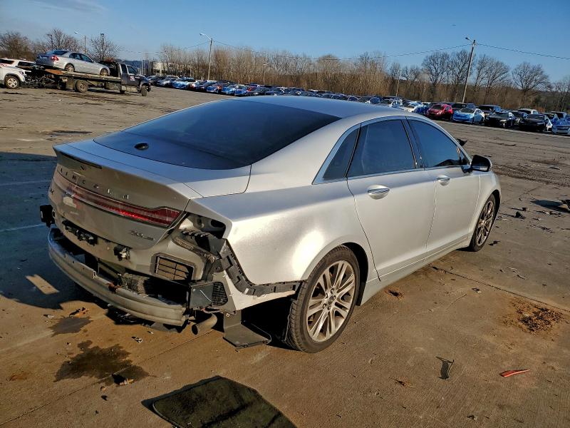 Фото 3 - LINCOLN MKZ