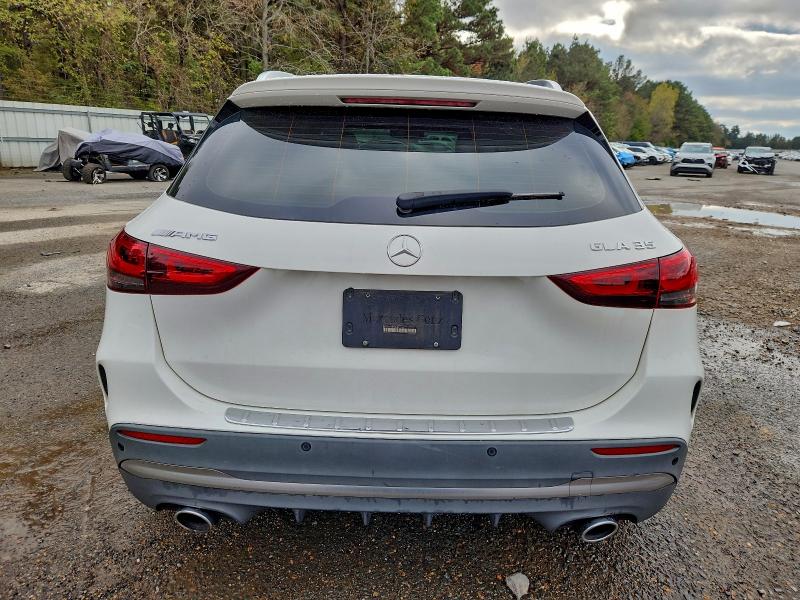 Фото 6 - MERCEDES-BENZ GLA-CLASS