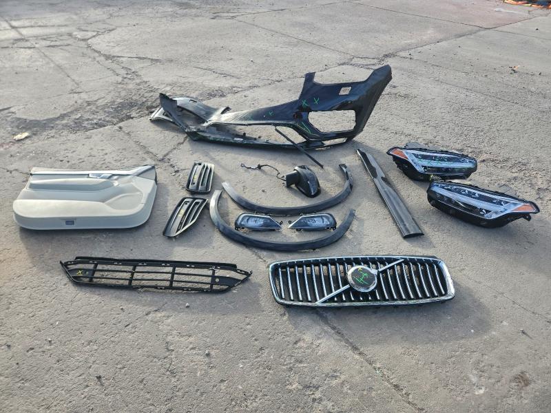 VOLVO XC90 CORE 2023 VIN YV4L12PV0P1941294