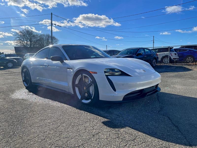 Фото 4 - PORSCHE TAYCAN