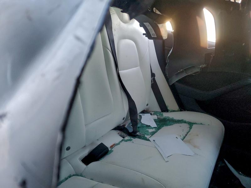 Фото 10 - TESLA MODEL 3