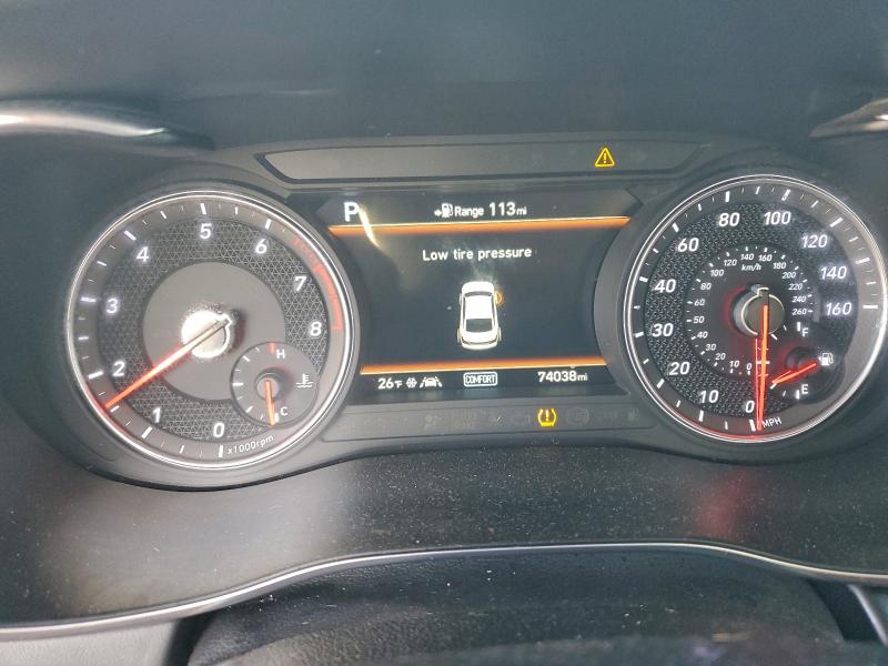 Фото 9 - GENESIS G70