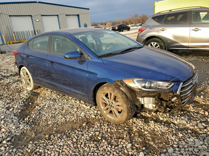 Фото 4 - HYUNDAI ELANTRA