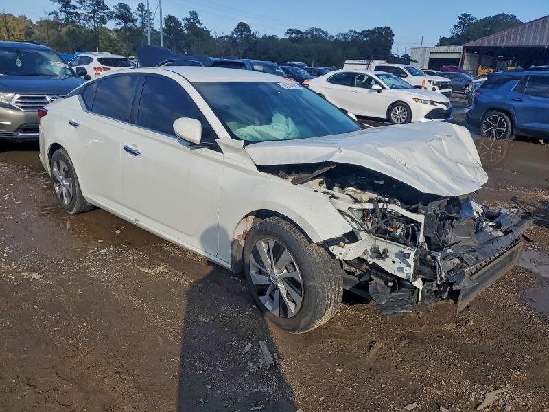 Фото 4 - NISSAN ALTIMA