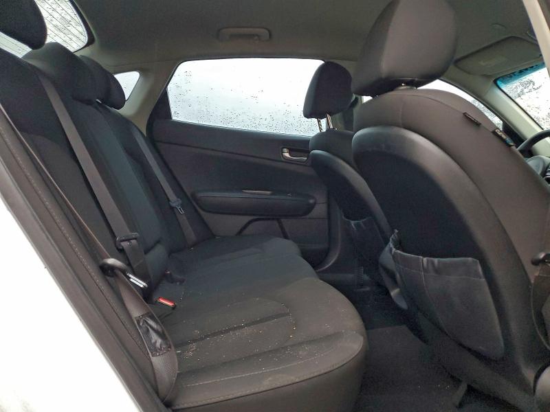 Фото 10 - KIA OPTIMA