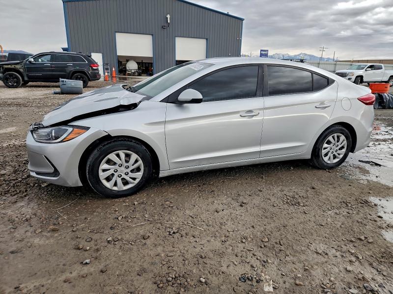 Фото 1 - HYUNDAI ELANTRA