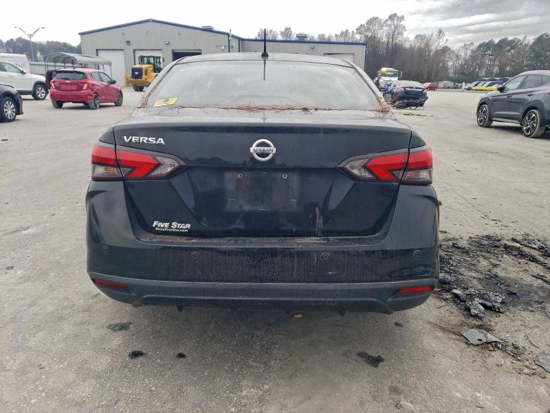 Фото 6 - NISSAN VERSA