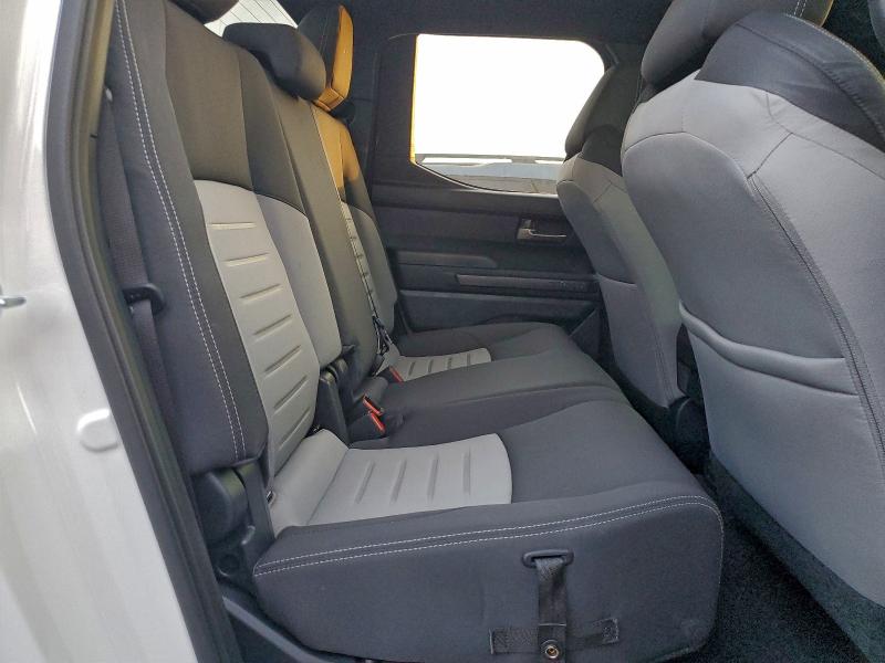 Фото 10 - TOYOTA TACOMA