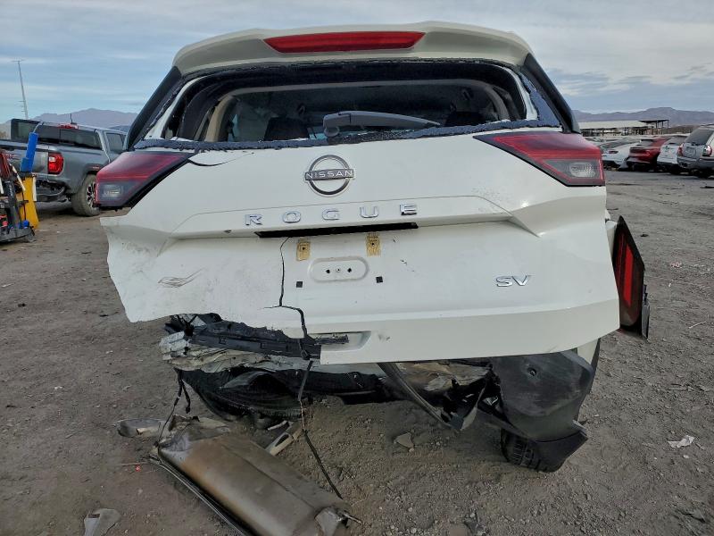 Фото 6 - NISSAN ROGUE