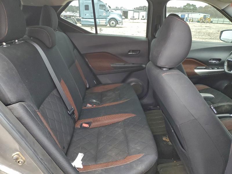 Фото 10 - NISSAN KICKS