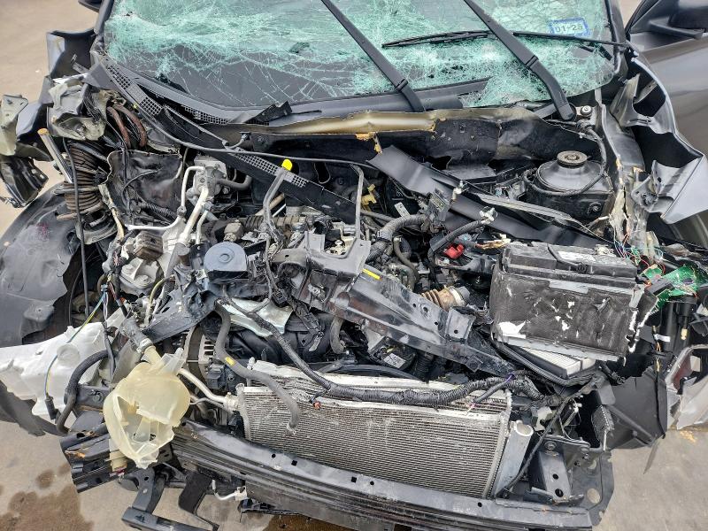 Фото 11 - NISSAN KICKS