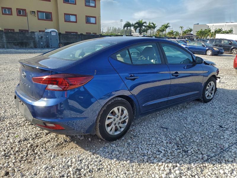 Фото 3 - HYUNDAI ELANTRA