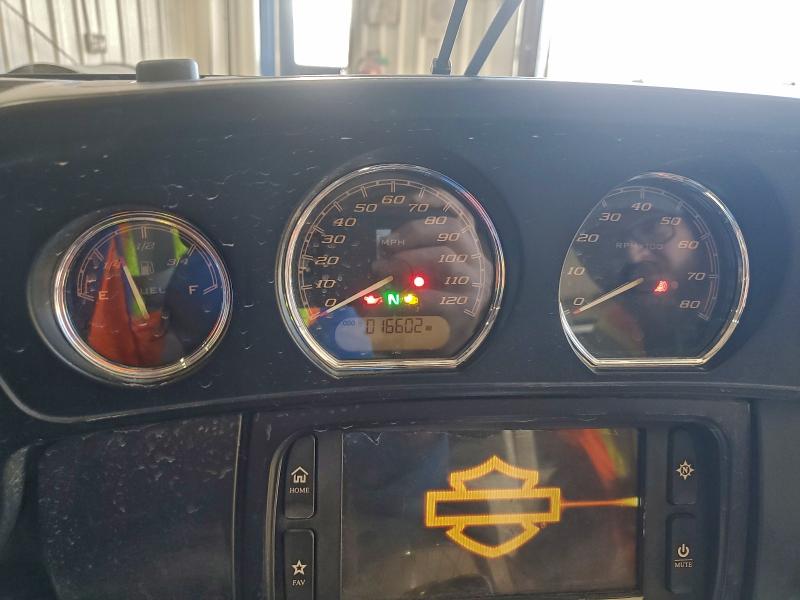 HARLEY-DAVIDSON FL 2018