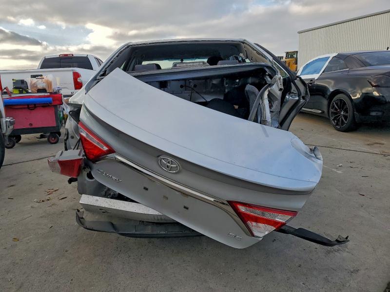 Фото 6 - TOYOTA CAMRY