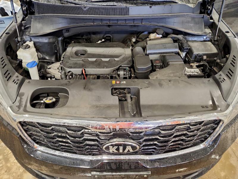 Фото 12 - KIA SORENTO