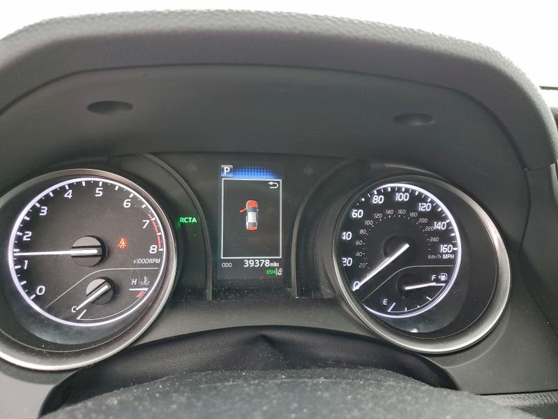 Фото 9 - TOYOTA CAMRY