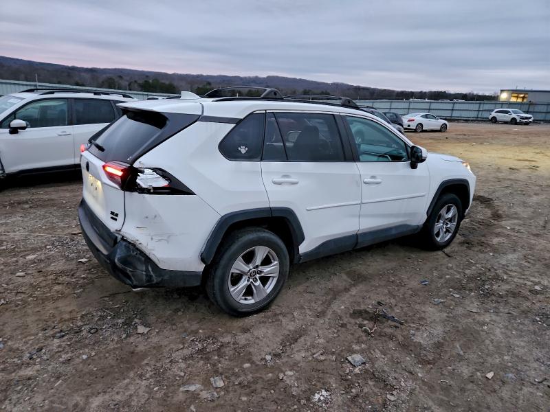Фото 3 - TOYOTA RAV4