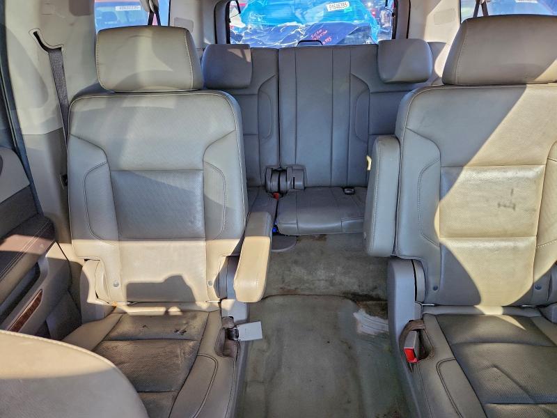 Фото 10 - CHEVROLET SUBURBAN