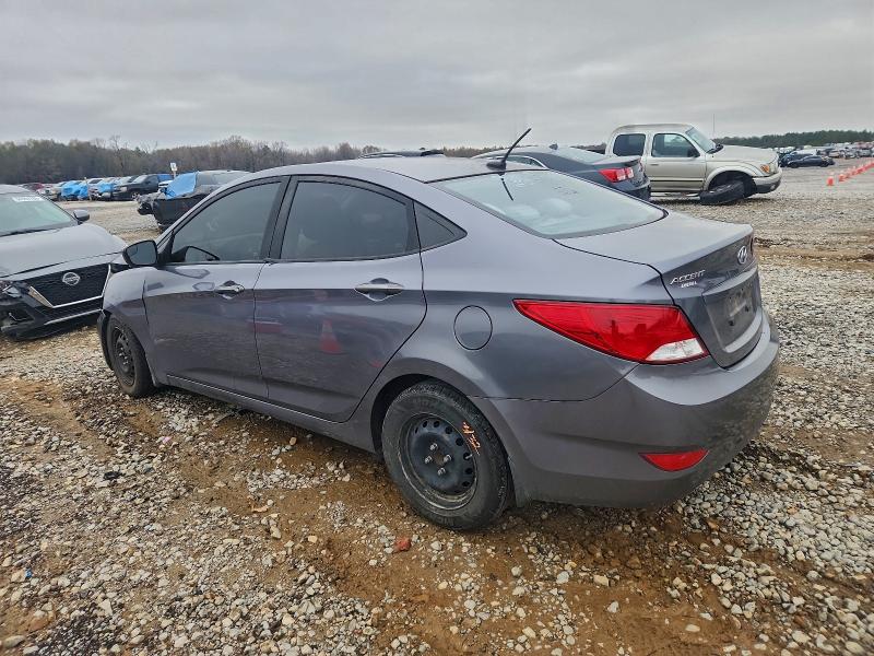 Фото 2 - HYUNDAI ACCENT