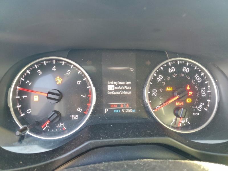 Фото 9 - TOYOTA RAV4