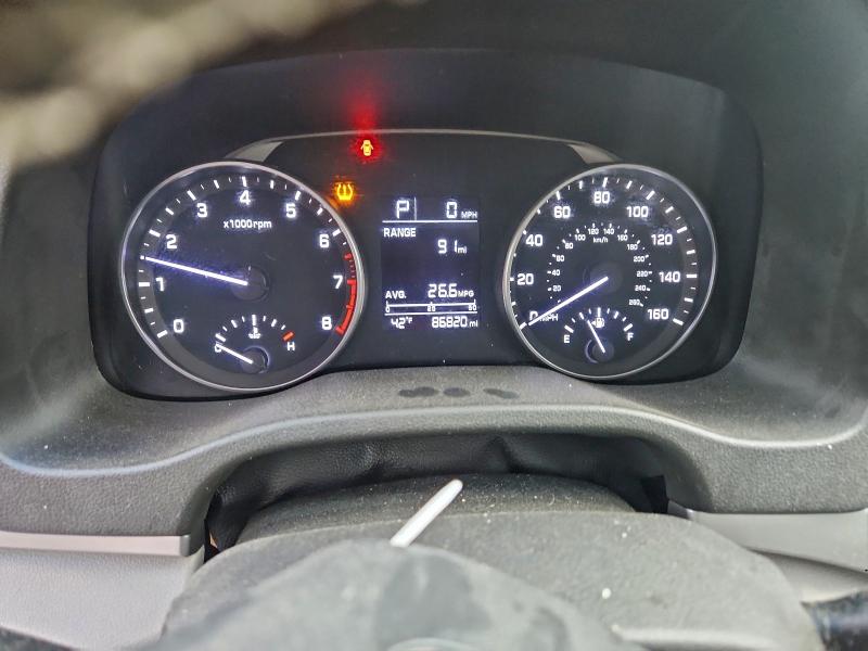 Фото 9 - HYUNDAI ELANTRA