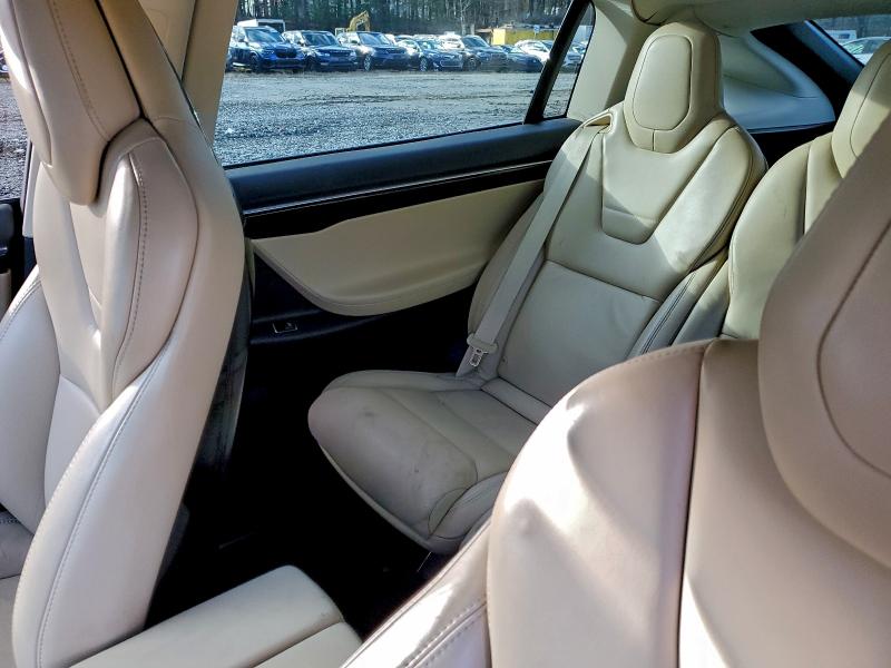 Фото 10 - TESLA MODEL X