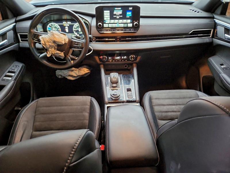 Фото 8 - MITSUBISHI OUTLANDER