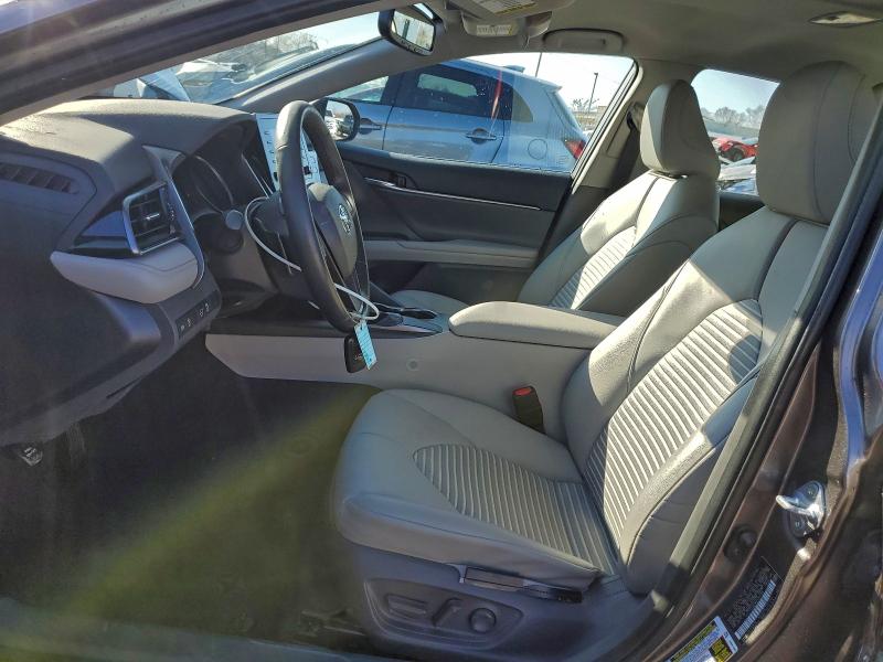 Фото 7 - TOYOTA CAMRY