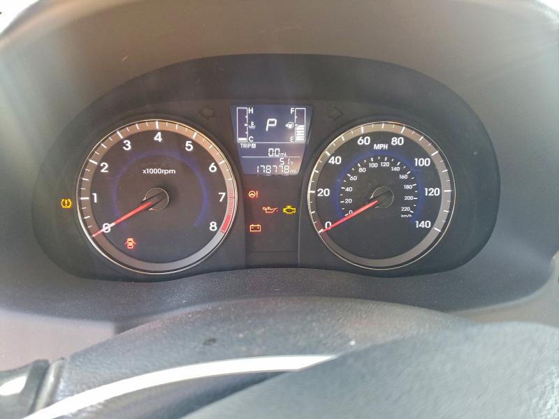 Фото 9 - HYUNDAI ACCENT