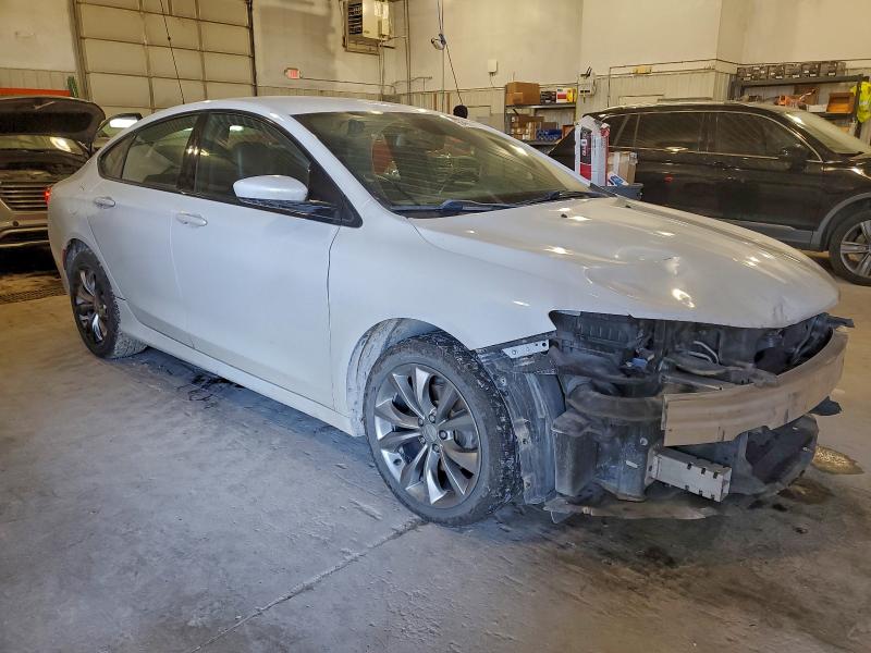 Фото 4 - CHRYSLER 200