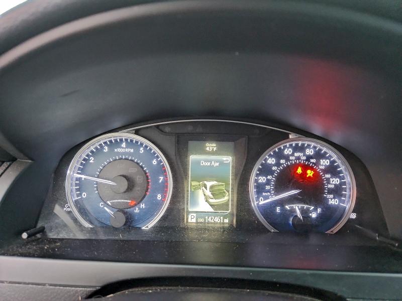 Фото 9 - TOYOTA CAMRY