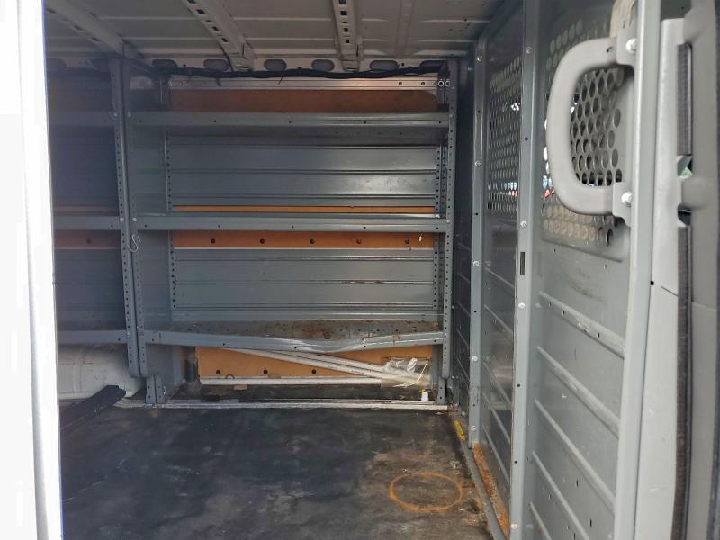 Фото 11 - NISSAN NV