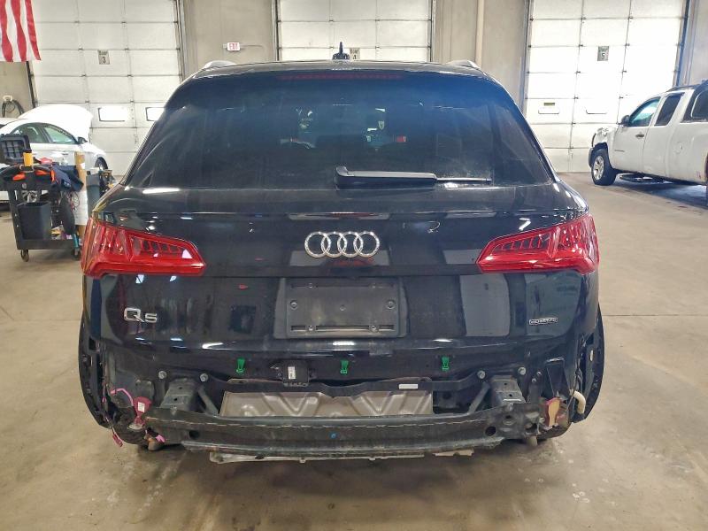 Фото 6 - AUDI Q5