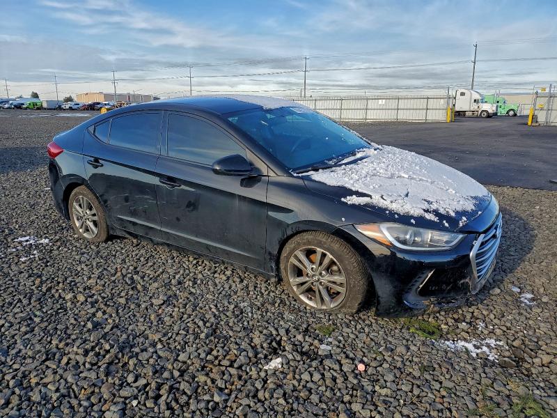 Фото 4 - HYUNDAI ELANTRA