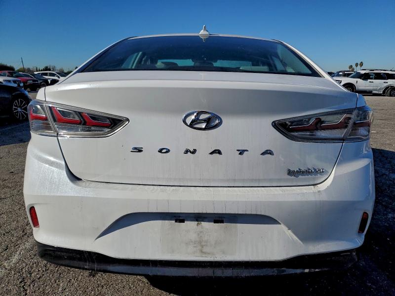 Фото 6 - HYUNDAI SONATA