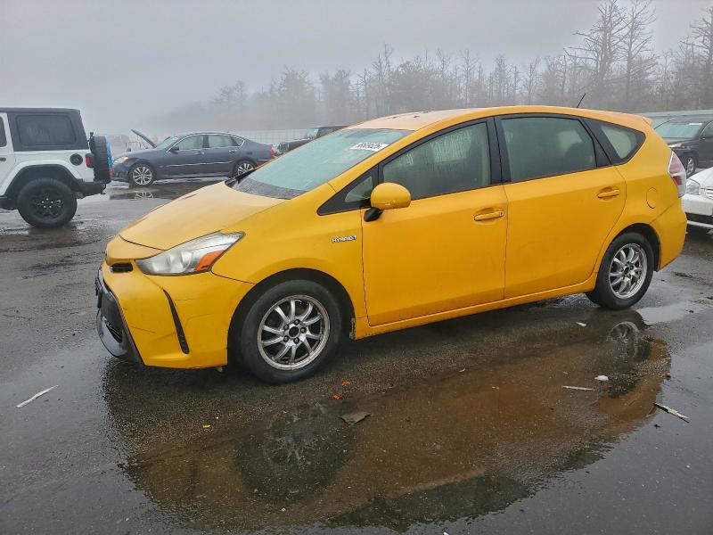 Фото 1 - TOYOTA PRIUS