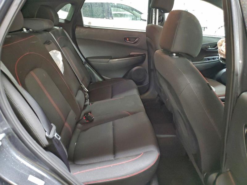 Фото 10 - HYUNDAI KONA