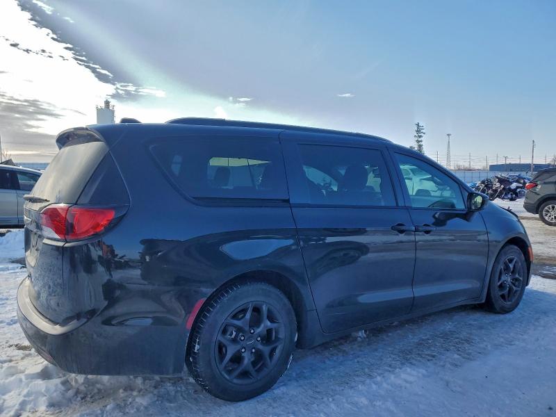 Фото 3 - CHRYSLER PACIFICA