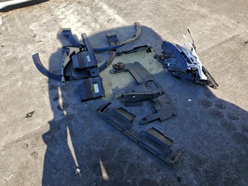 AUDI SQ8 2025 VIN WA1CWBF19SD038002