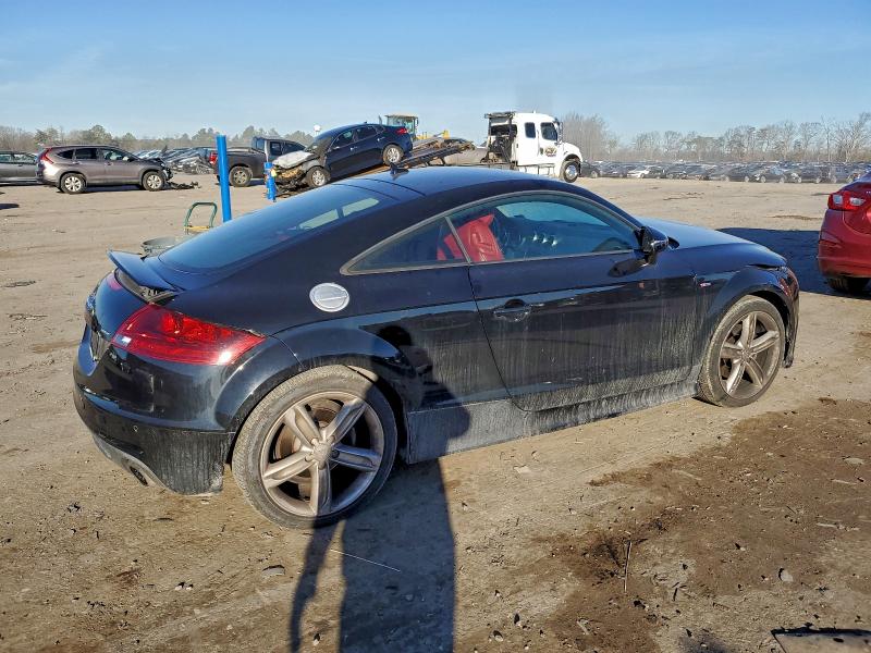 Фото 3 - AUDI TT