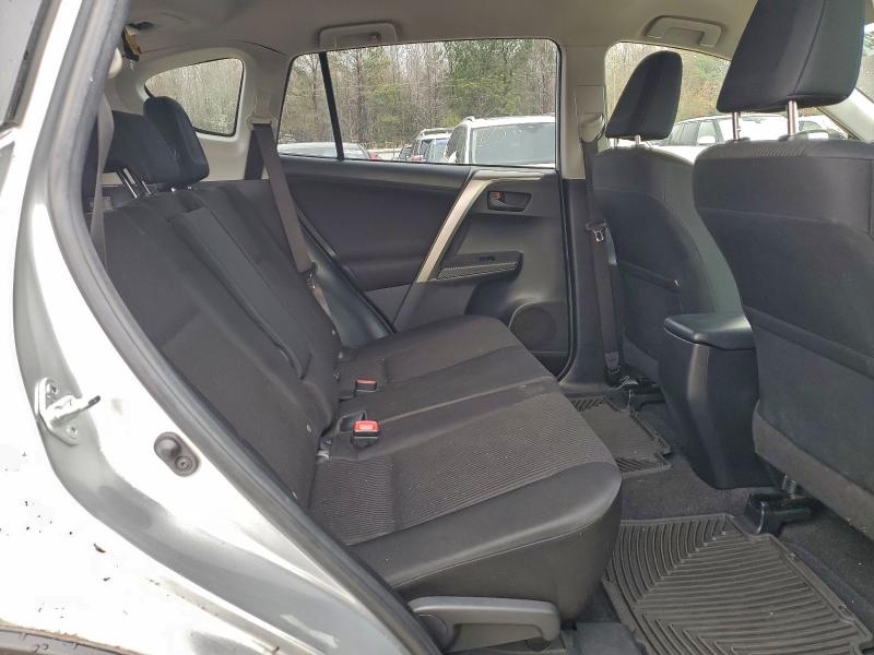 Фото 11 - TOYOTA RAV4