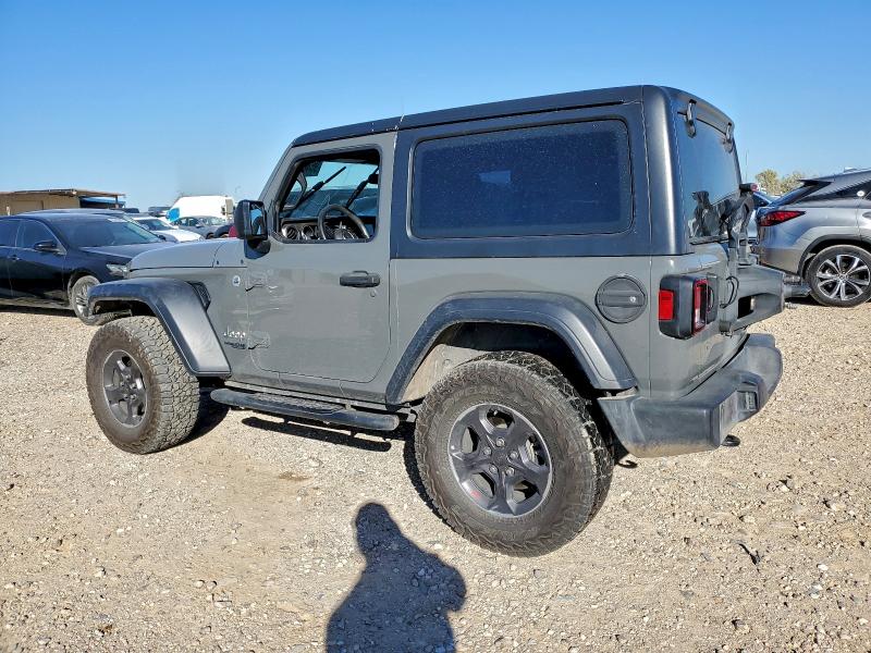 Фото 2 - JEEP WRANGLER