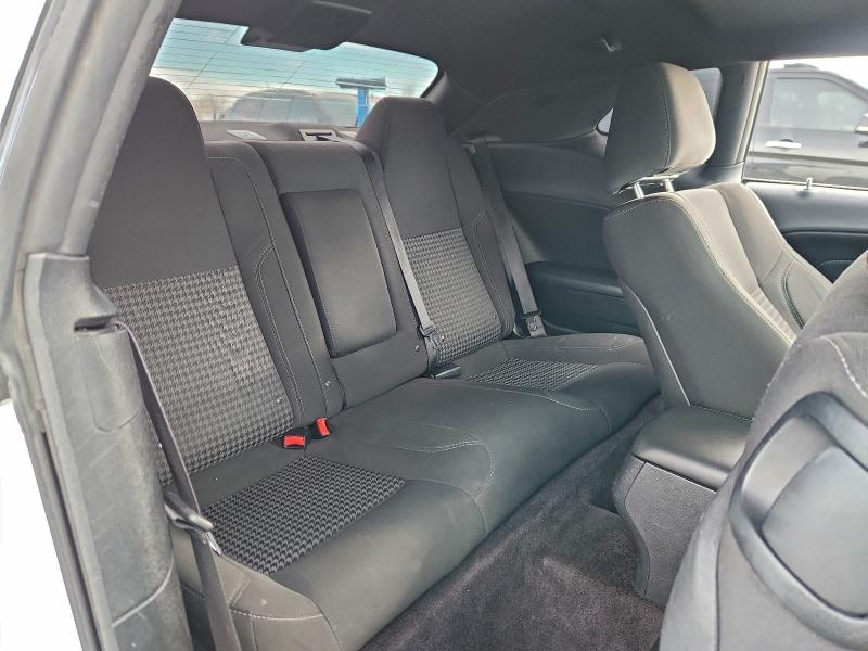 Фото 10 - DODGE CHALLENGER