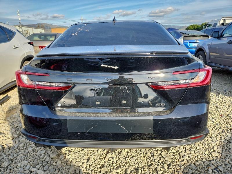 Фото 6 - TOYOTA CAMRY