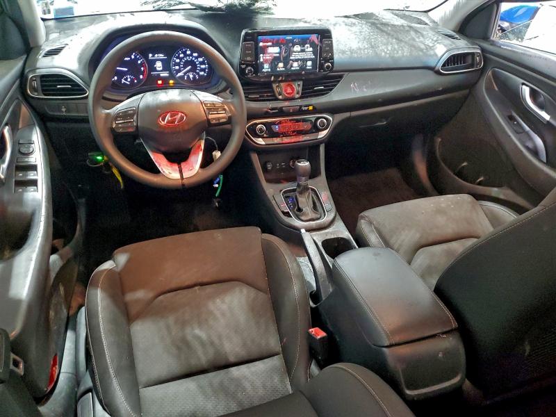 Фото 8 - HYUNDAI ELANTRA