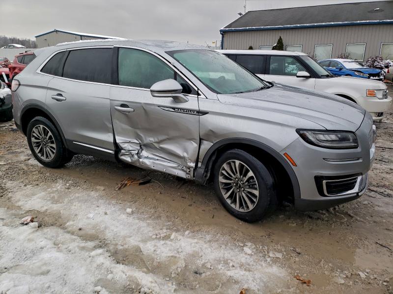 Фото 4 - LINCOLN NAUTILUS