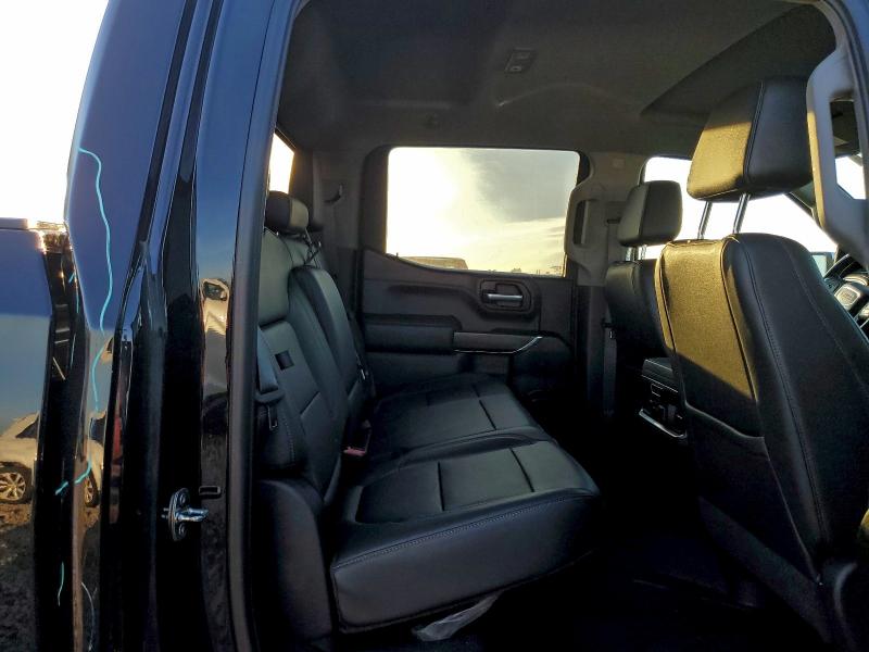 Фото 10 - GMC SIERRA